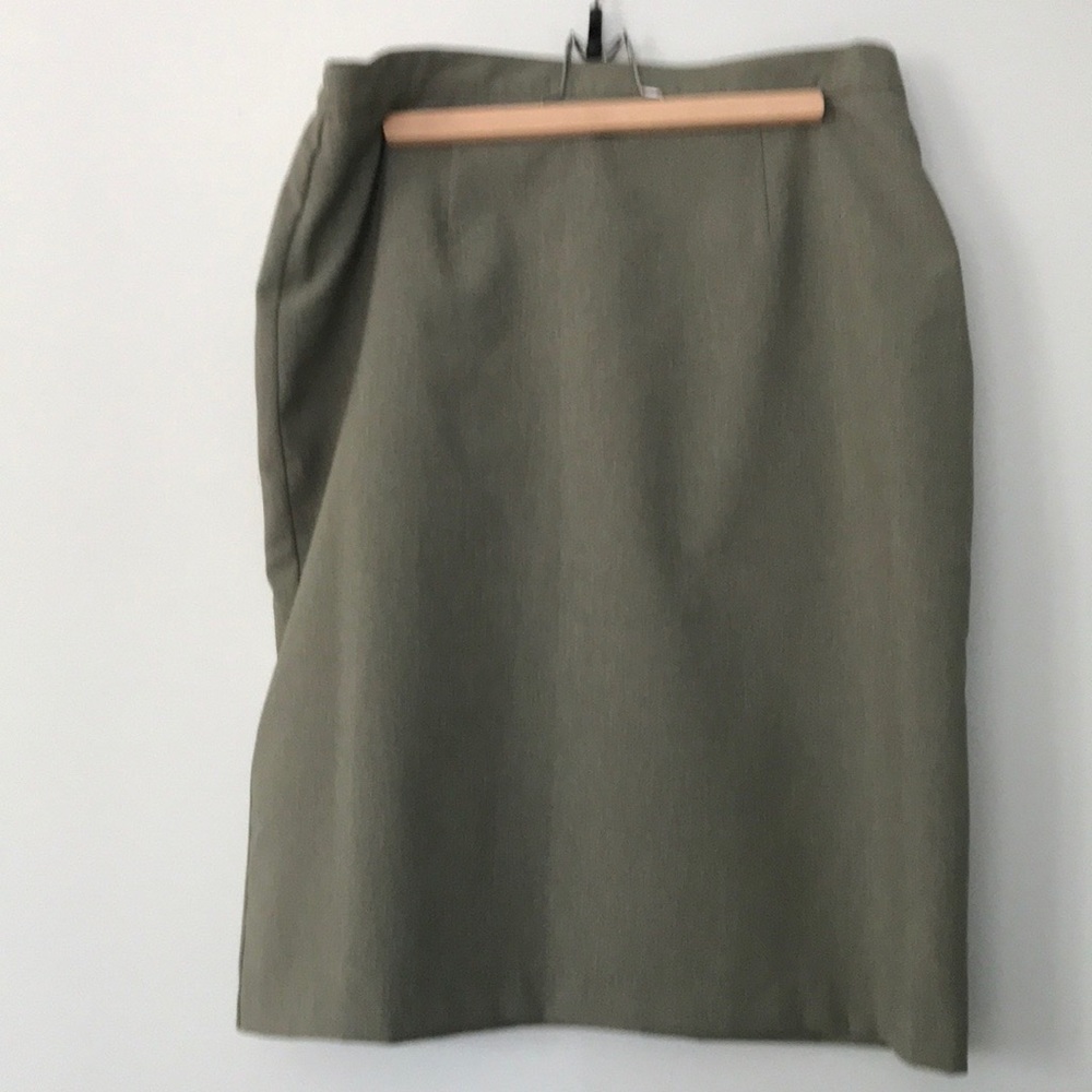 Suit skirt (kit 13B)